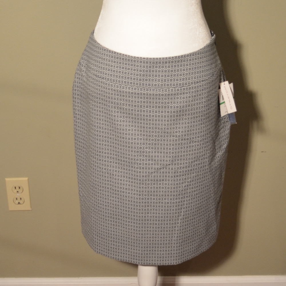 Amanda + Chelsea Pencil Skirt